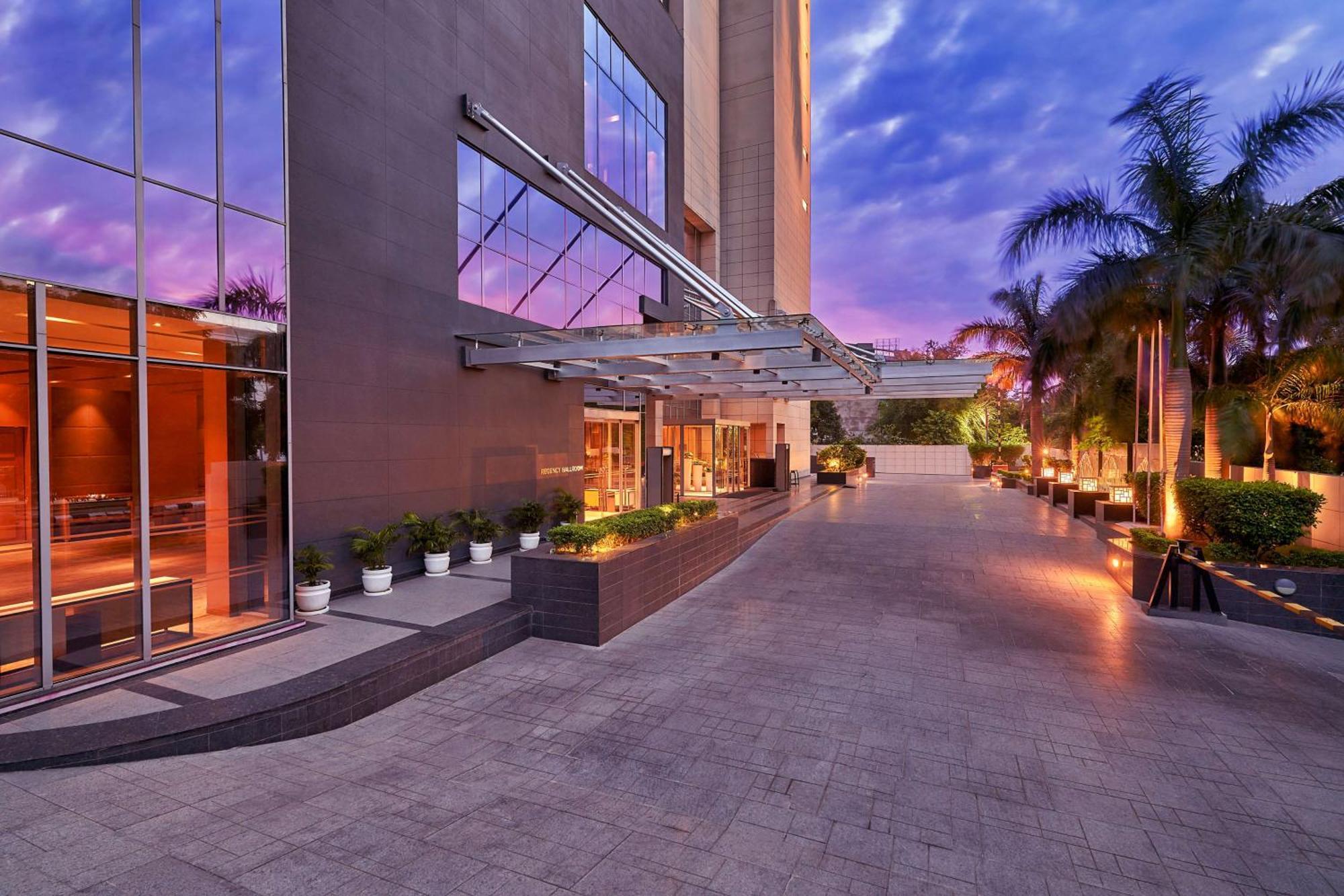 Hyatt Regency Lucknow Gomti Nagar Hotel Ngoại thất bức ảnh The Oberoi, Mumbai